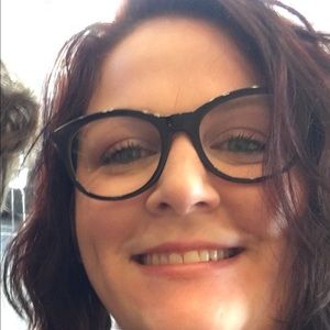 Meet your Posher, Stacy